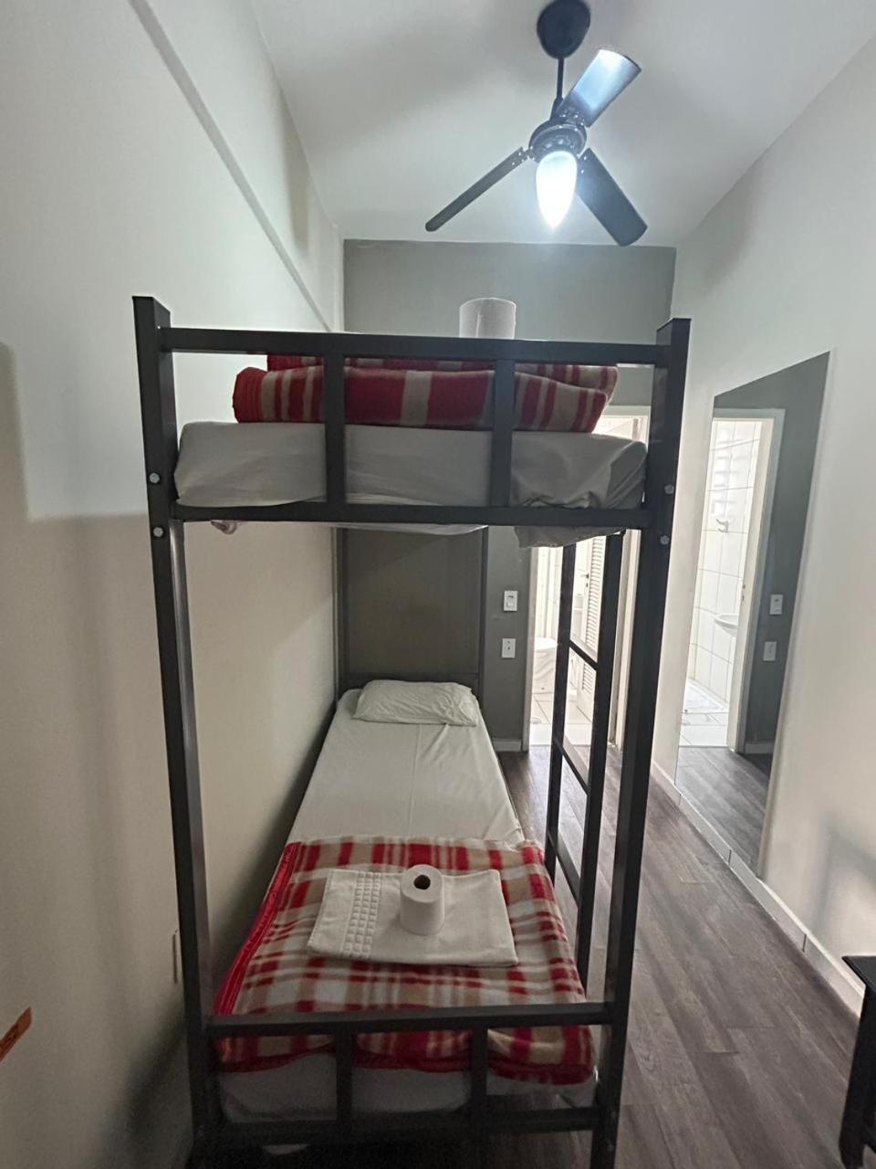 Albergue Carabelas - Proximo A 25 De Marco E Bras *