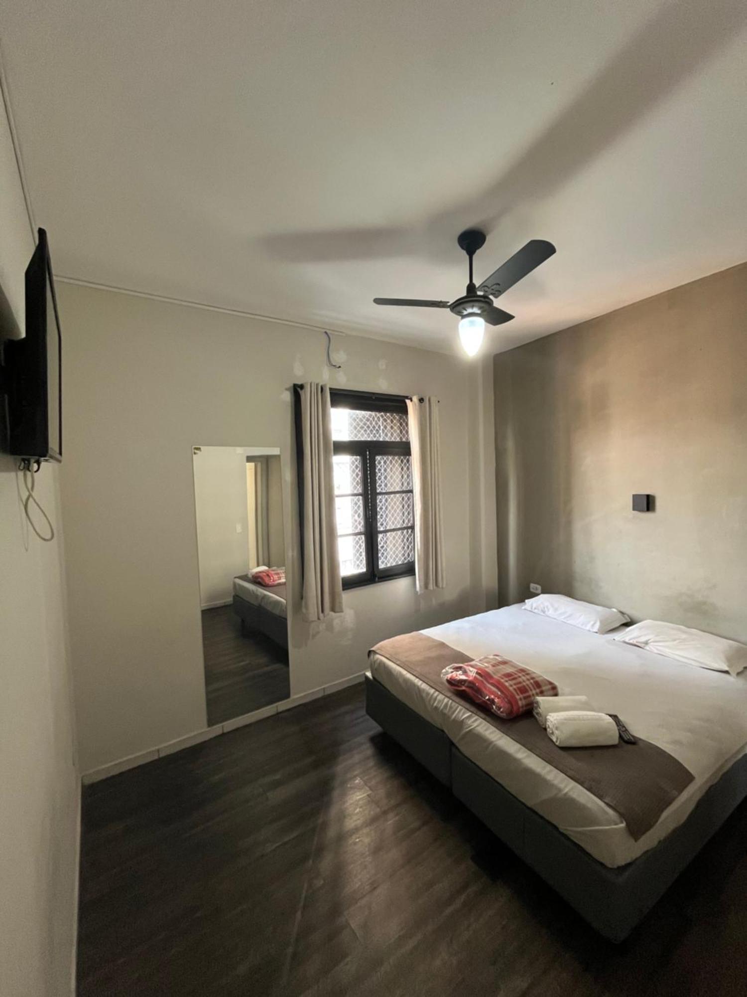Albergue Carabelas - Proximo A 25 De Marco E Bras